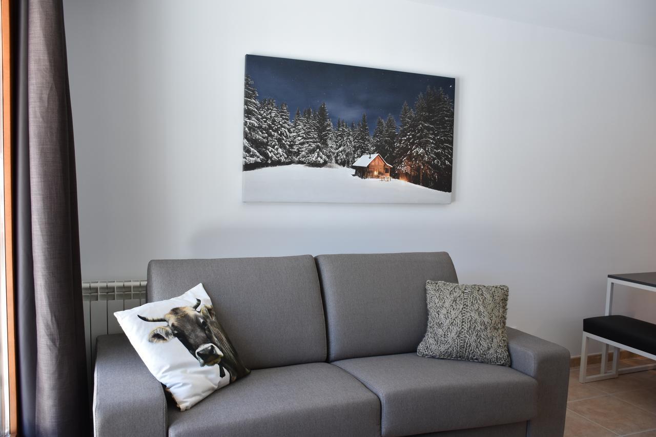 Apartamentos Segle XX รันซอล ภายนอก รูปภาพ
