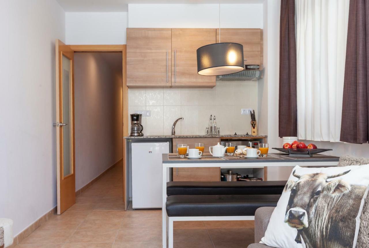 Apartamentos Segle XX รันซอล ภายนอก รูปภาพ