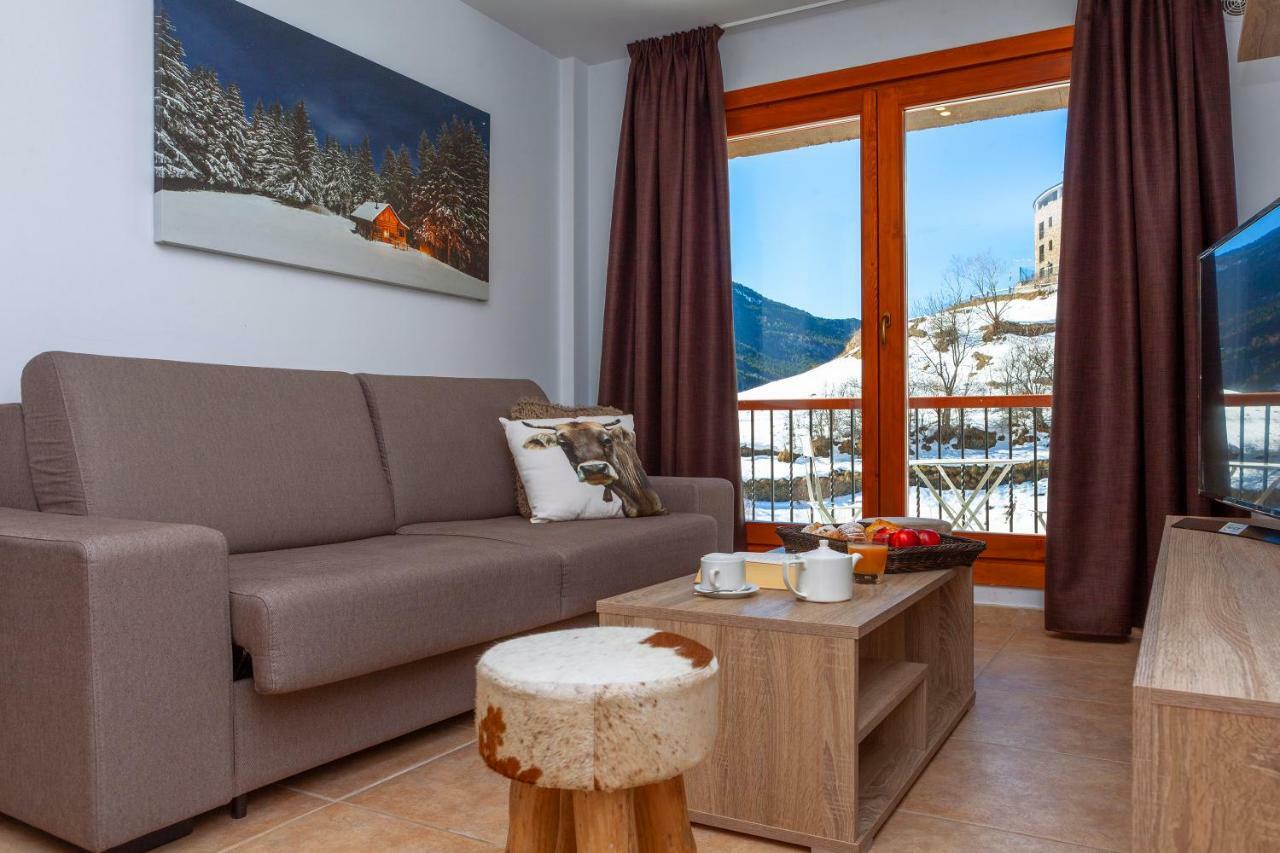 Apartamentos Segle XX รันซอล ภายนอก รูปภาพ