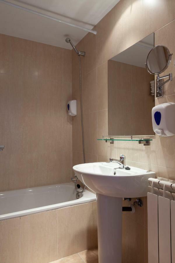 Apartamentos Segle XX รันซอล ภายนอก รูปภาพ