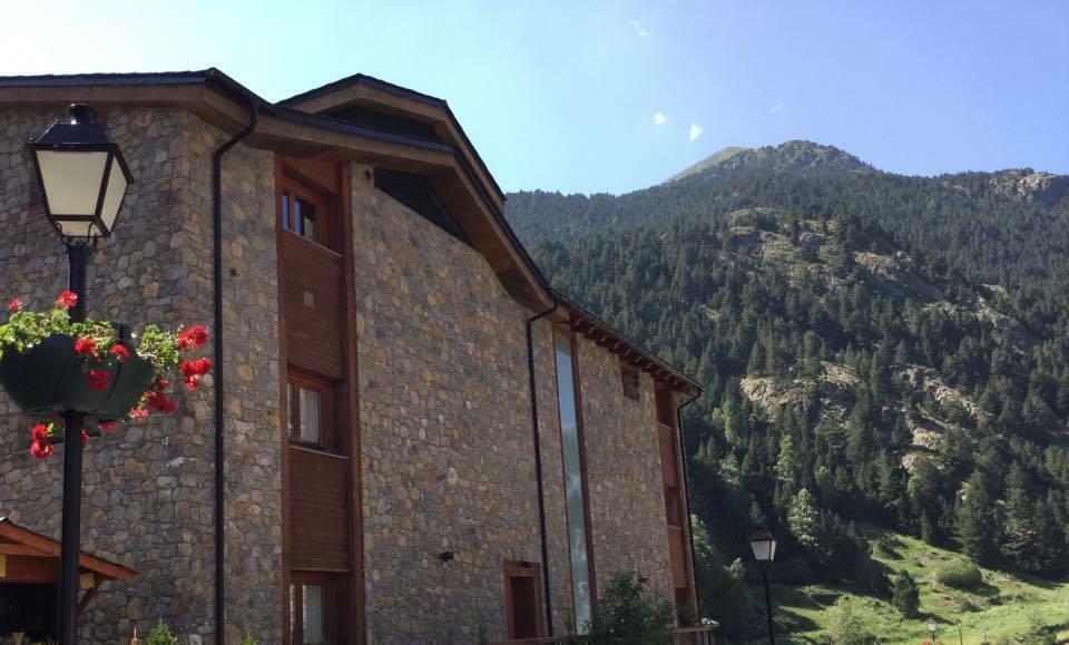 Apartamentos Segle XX รันซอล ภายนอก รูปภาพ